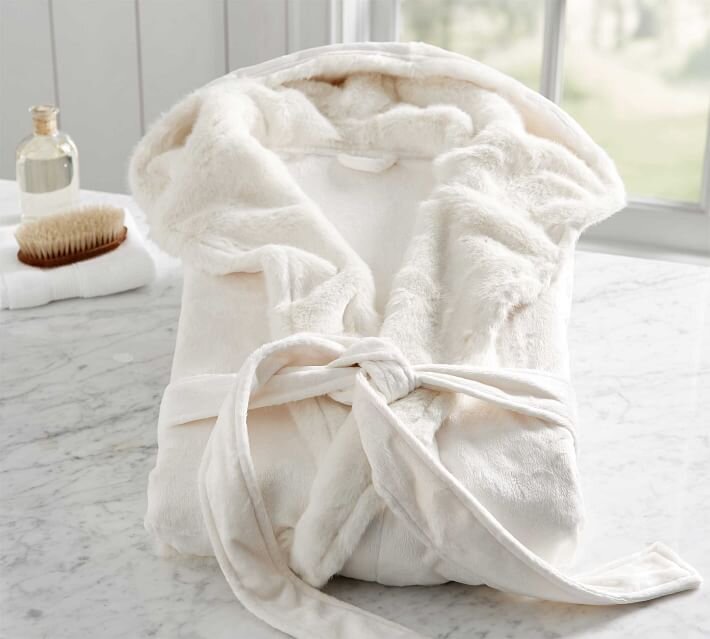 ivory-alpaca-faux-fur-robe-o.jpg